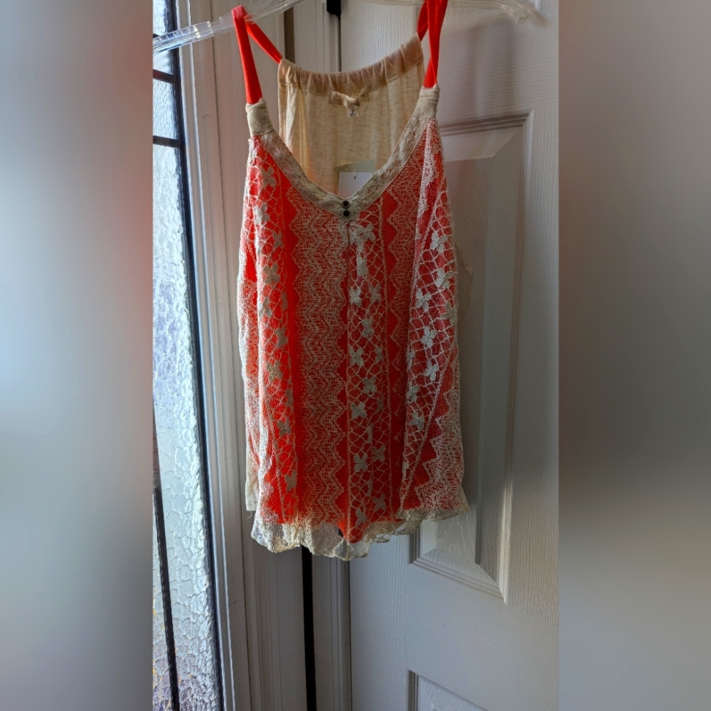 Romantic laced overlay tunic top